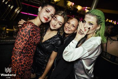 Party Bild aus dem Weekend Club Berlin vom 01.11.2024